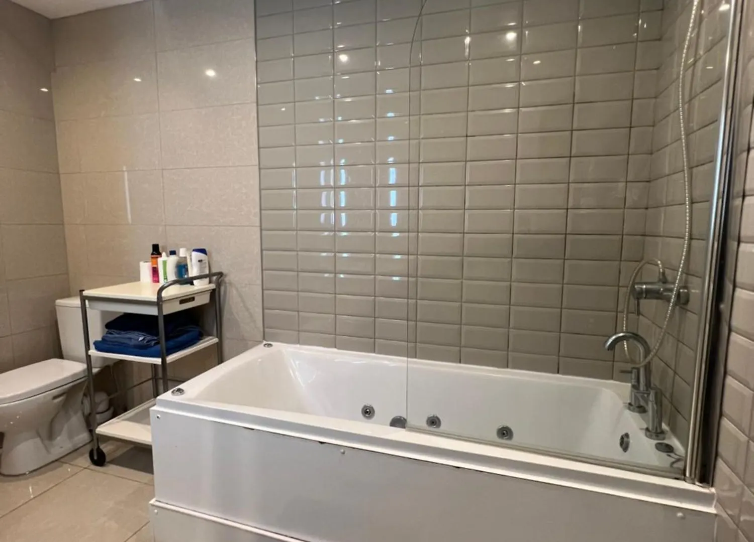 Lovely Dublin Home - Just 15 Mins To City Centre Ireland