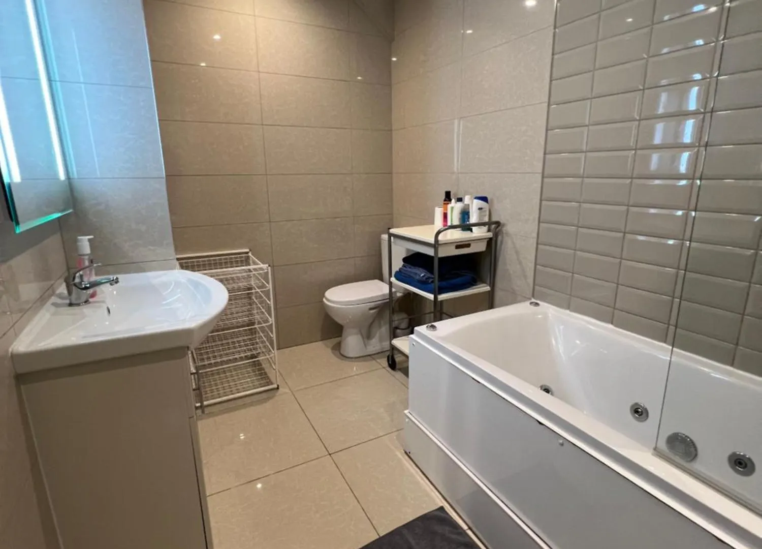Guest house Lovely Dublin Home - Just 15 Mins To City Centre