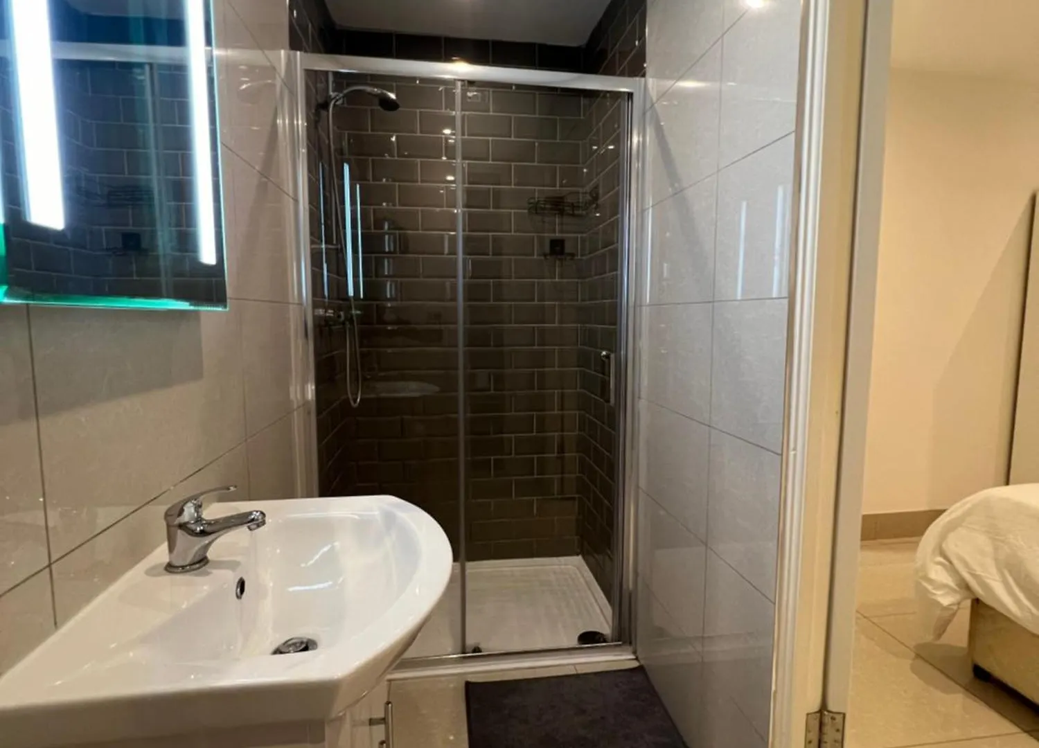 Lovely Dublin Home - Just 15 Mins To City Centre