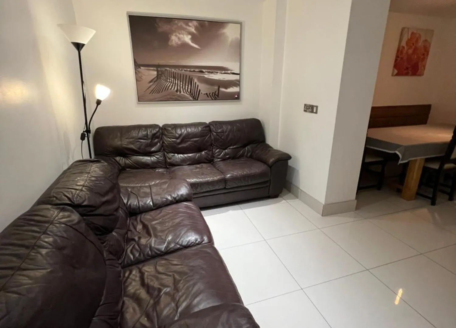Lovely Dublin Home - Just 15 Mins To City Centre 0*,  Ireland
